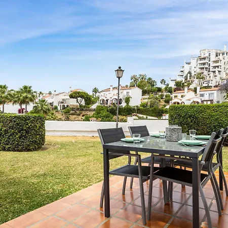 Super Cozy In Calahonda By Costarentals - Ref 124 Apartment Sitio de Calahonda