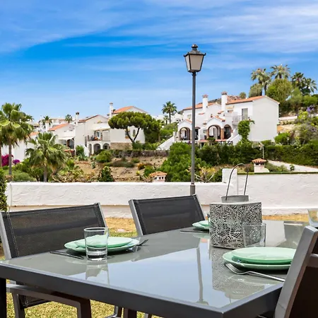Super Cozy In Calahonda By Costarentals - Ref 124 Apartment Sitio de Calahonda